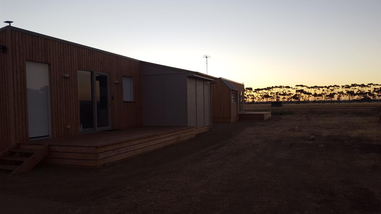 Lara Lodge Exterior photo